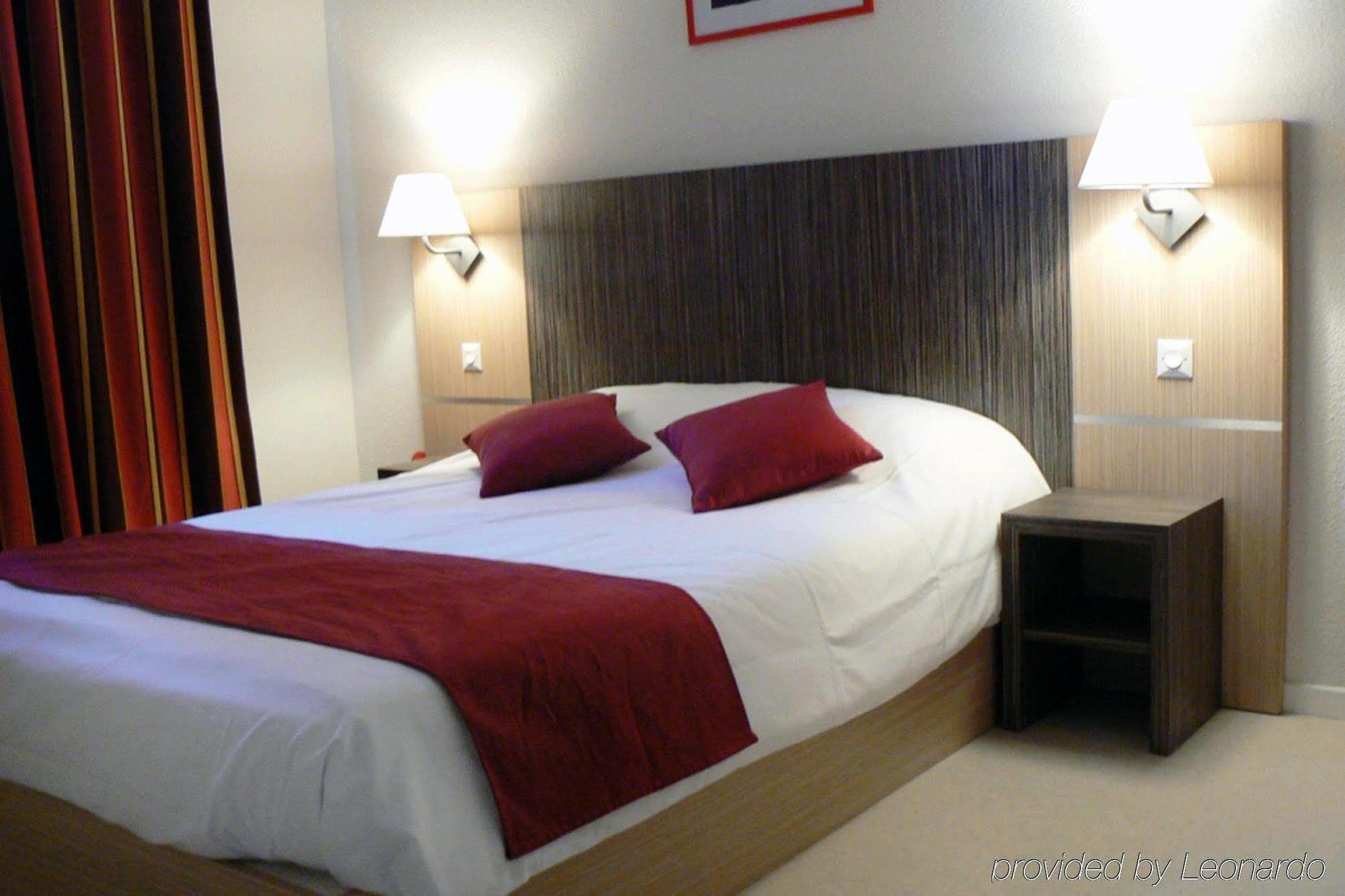 Comfort Suites & Vacanceole Les Demeures Champenoises エペルネー 部屋 写真